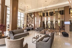 Shimall Deluxe Hotel