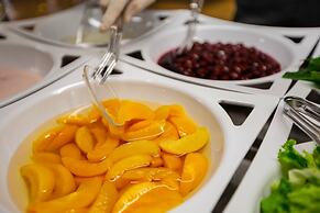 Shimall Deluxe Hotel