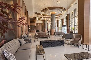 Shimall Deluxe Hotel