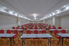 Shimall Deluxe Hotel