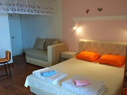 Prag Apartments & Rooms