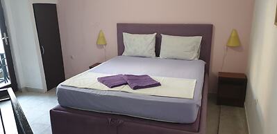 Prag Apartments & Rooms