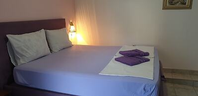 Prag Apartments & Rooms