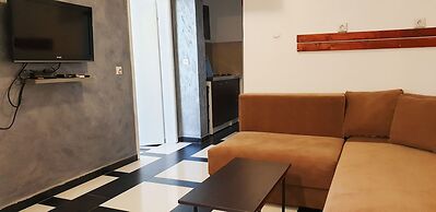 Prag Apartments & Rooms