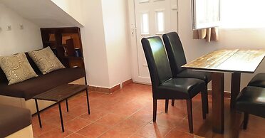 Prag Apartments & Rooms