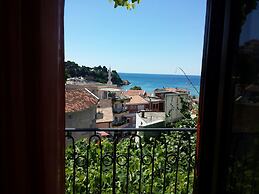 Prag Apartments & Rooms