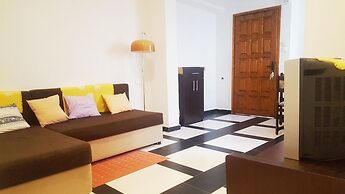 Prag Apartments & Rooms