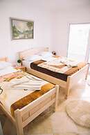 Panorama Apartments & Rooms