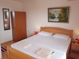 Panorama Apartments & Rooms