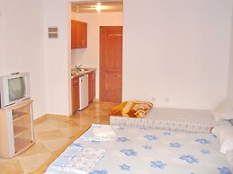 Panorama Apartments & Rooms