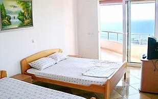 Panorama Apartments & Rooms