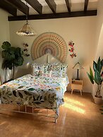 Casa Of Essence