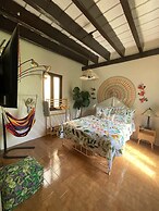 Casa Of Essence