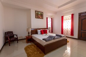 Royal Elmount Hotel