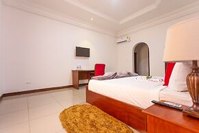 Royal Elmount Hotel