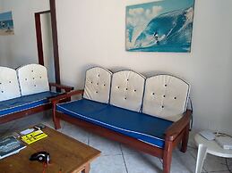 Casa com 4 Suítes e Piscina em Búzios