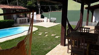 Casa com 4 Suítes e Piscina em Búzios