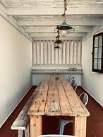 Surfers Retreat - Hostel - Adults Only