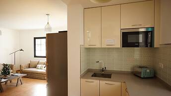 Surfers Retreat - Hostel - Adults Only