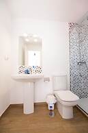 Surfers Retreat - Hostel - Adults Only