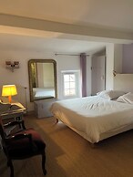 Aux Chambres des Bujours