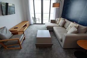 Stunning Bay Views 2 Bed 2 Bath Residence @ Beachwalk