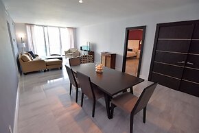 Spectacular Ocean View -  2 Beds + 2 Baths On The Beach