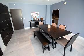 Spectacular Ocean View -  2 Beds + 2 Baths On The Beach