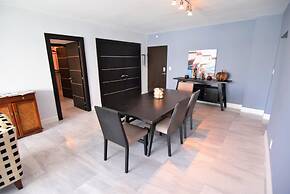 Spectacular Ocean View -  2 Beds + 2 Baths On The Beach