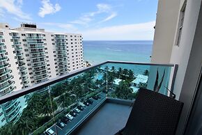 Spectacular Ocean View -  2 Beds + 2 Baths On The Beach