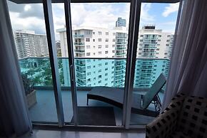 Spectacular Ocean View -  2 Beds + 2 Baths On The Beach