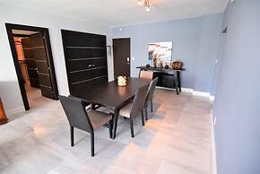 Spectacular Ocean View -  2 Beds + 2 Baths On The Beach