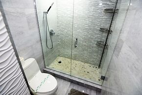 Spectacular Ocean View -  2 Beds + 2 Baths On The Beach