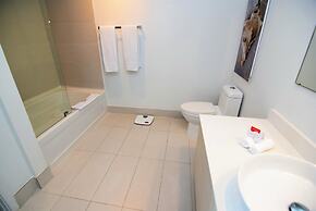 Ocean & Bay View Residence 1 Bed 1 Bath @ Beachwalk Hallandale Beach