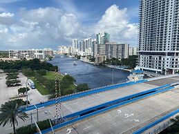 Ocean & Bay View Residence 1 Bed 1 Bath @ Beachwalk Hallandale Beach