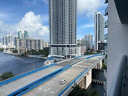 Ocean & Bay View Residence 1 Bed 1 Bath @ Beachwalk Hallandale Beach