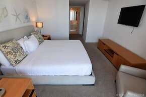 Spectacular Ocean & Bay View Residence 2 Bed 2 Bath @ Beachwalk Resort