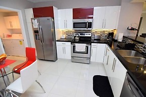 Spectacular Bay View 2 Bed 2 Bath @ Golden Bay Sunny Isles Beach