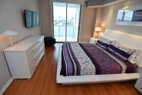 Spectacular Bay View 2 Bed 2 Bath @ Golden Bay Sunny Isles Beach