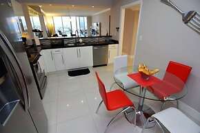 Spectacular Bay View 2 Bed 2 Bath @ Golden Bay Sunny Isles Beach