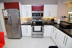 Spectacular Bay View 2 Bed 2 Bath @ Golden Bay Sunny Isles Beach