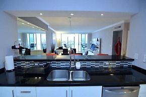 Spectacular Bay View 2 Bed 2 Bath @ Golden Bay Sunny Isles Beach