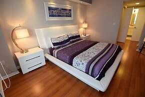 Spectacular Bay View 2 Bed 2 Bath @ Golden Bay Sunny Isles Beach