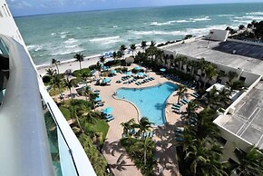 Spectacular 1 Bed 1 Bath @ Tides