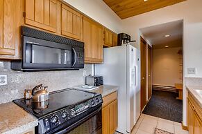 1 Br With Amazing Views Of Mountain Range 1 Bedroom Condo - No Cleanin