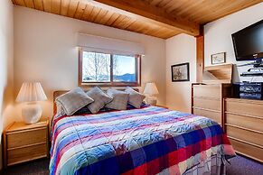 1 Br With Amazing Views Of Mountain Range 1 Bedroom Condo - No Cleanin