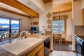 1 Br With Amazing Views Of Mountain Range 1 Bedroom Condo - No Cleanin