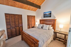 Escape the heat in this family-friendly slopeside condo - No Cleaning 