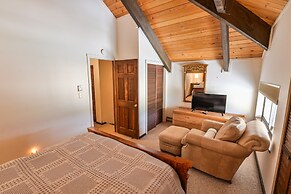 Escape the heat in this family-friendly slopeside condo - No Cleaning 