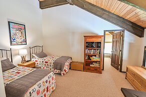 Escape the heat in this family-friendly slopeside condo - No Cleaning 